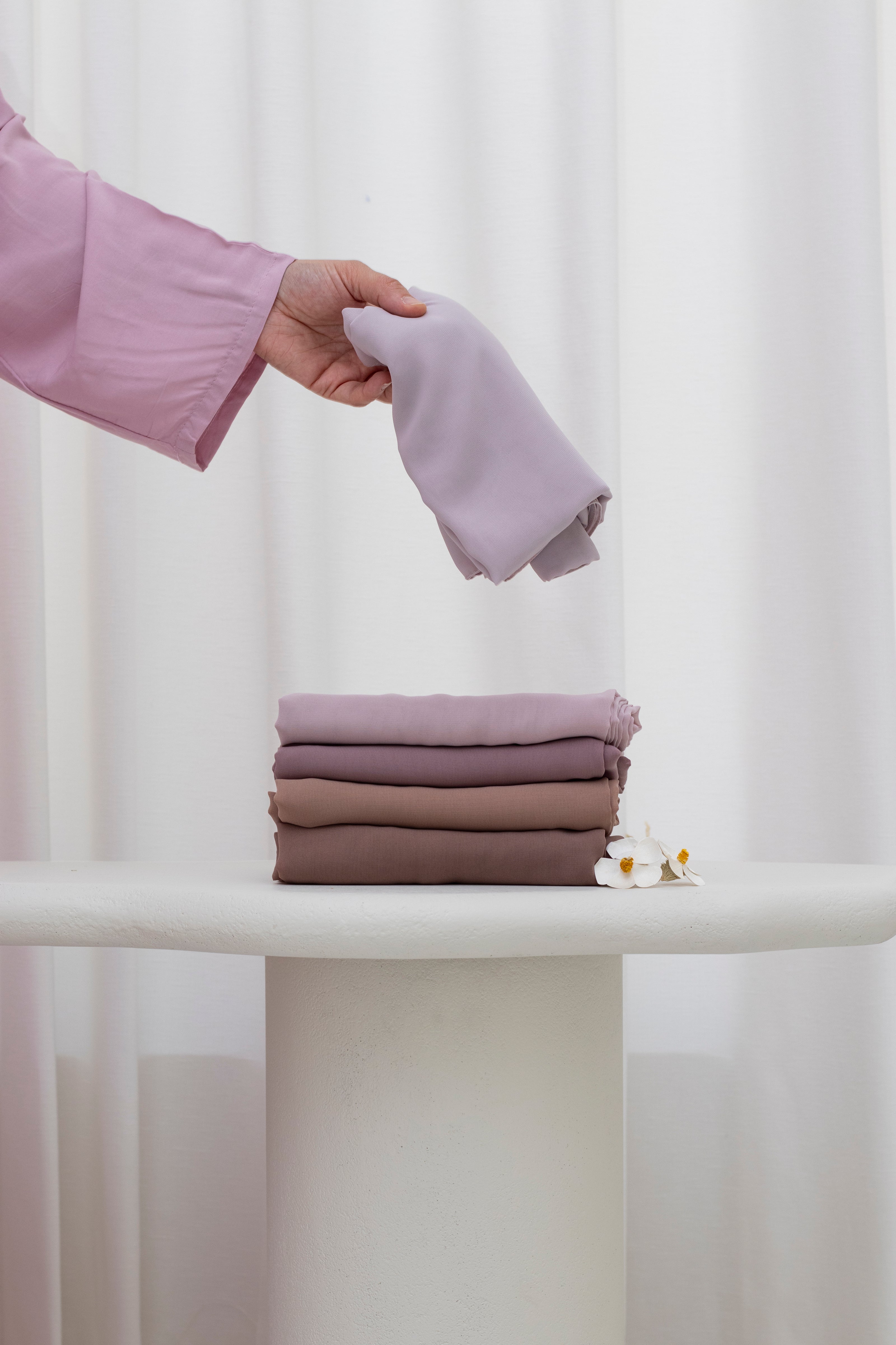 ZAHA Collection – Shades of Bloom and Radiance